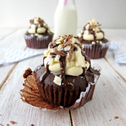 Mascarpone-Filled Chocolate Cupcake