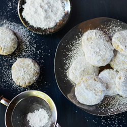 Polvorones (Mexican Wedding Cookies)