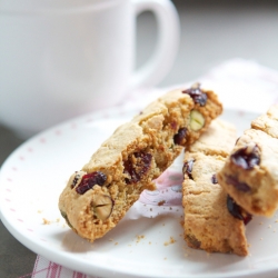 GF Cranberry & Pistachio Biscotti