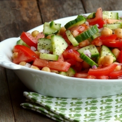 Cucumber, Tomato & Chickpea Salad