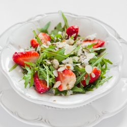 Strawberries Arugula Salad