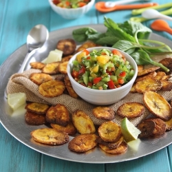 Plantain Chips & Salsa