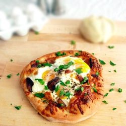 Breakfast Pizza