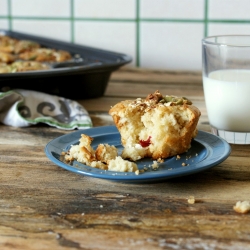 Oat Flour Muffins with White Cheese