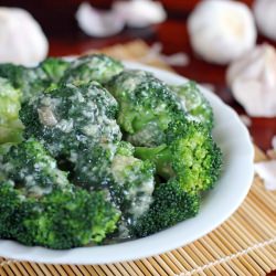 Broccoli with Garlic Sauce