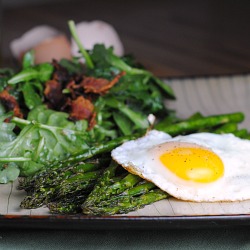 Bacon, Egg, and Asparagus Salad