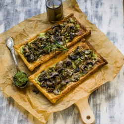 Mushroom & Mascarpone Tart