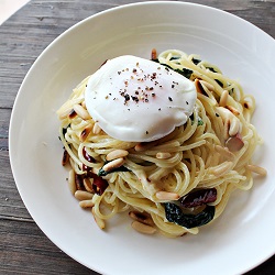 Garlic, Chili, and Olive Oil Pasta