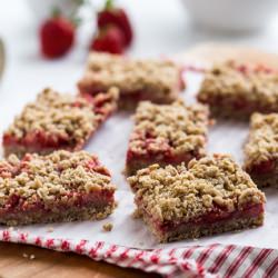 Strawberry Oatmeal Bars