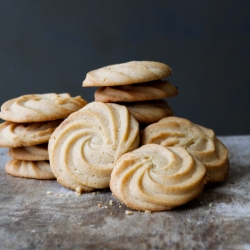 Vanilla Malted Cookies