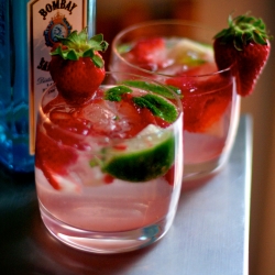 Strawberry Gin Smash Cocktail