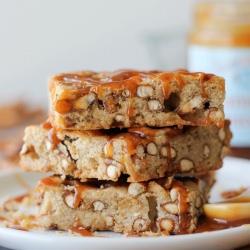 Salted Caramel Pretzel Blondies