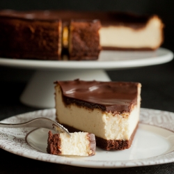 Cheesecake with Chocolate Ganache