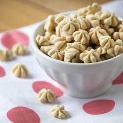 Peanut Butter Frozen Yogurt Drops