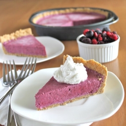 Frozen Berry Cream Pie