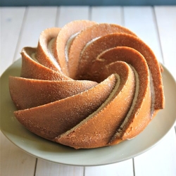 Bundt Cake Vanilla and Lemon