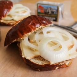 Pretzel Roll w/ Limburger & Vidalia