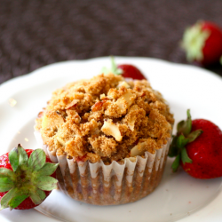 Strawberry Banana Crumble Muffins