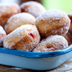 Strawberry Doughnuts