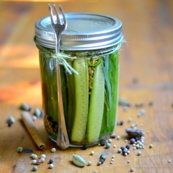 Quick & Spicy Refrigerator Pickles