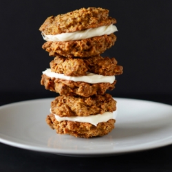 Classic Oatmeal Cream Pies