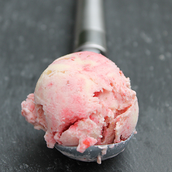 Strawberry and Cream Ice Cream