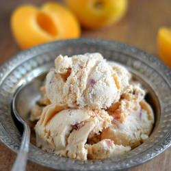 Chunky Apricot Ice Cream