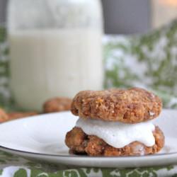 Mini Banana Bread Whoopie Pies