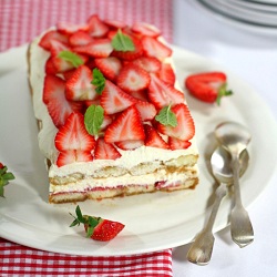 Strawberry Tiramisu