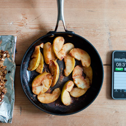 10-Minute Apple Crisp