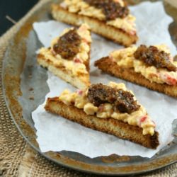 Pimento Cheese and Bacon Jam Bites