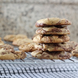 Chewy Peanut Butter-Nutella Swirl