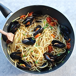 Linguine with Fresh Mussels