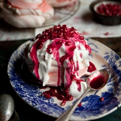 Pink Meringues with Pomegranate