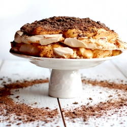 Layered Pavlova with Carmel Cream