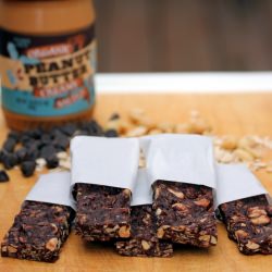 Chocolate Peanut Butter Granola Bar