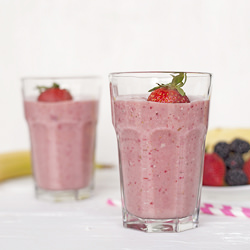 Berry Pineapple Smoothie