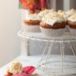 Strawberry & Almond Muffins