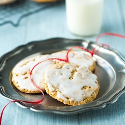 Old Fashioned Iced Oatmeal Cookies