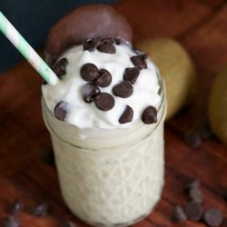 Kiwi and Banana Milkshakes