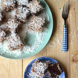 Double Chocolate Lamingtons