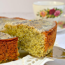 Lemon And Poppy Seed Cake