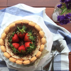 Strawberry Sponge Cake