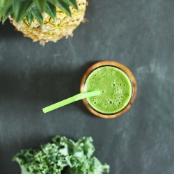 Kale & Pineapple Smoothie