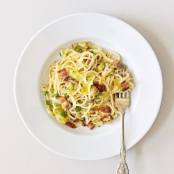 Pasta Carbonara with Leeks