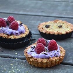 Tarts with Blueberry Creme