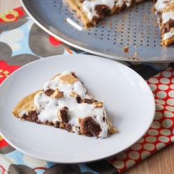 S’mores Cookie Cake