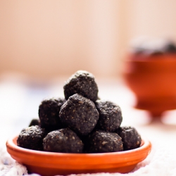 Black Sesame and Nuts Laddoo