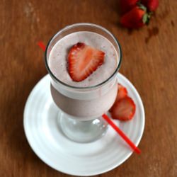 Strawberry Oats Milkshake