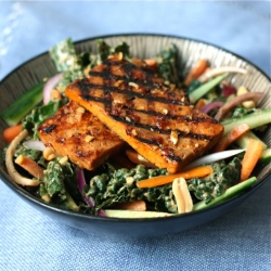 Peanut-Ginger Kale w Grilled Tofu